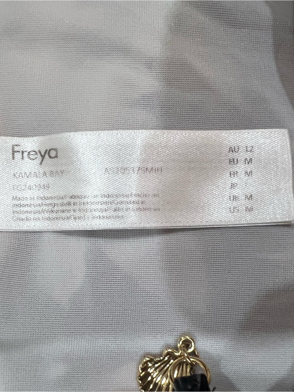 Freya Two Piece - Picture 6 of 10